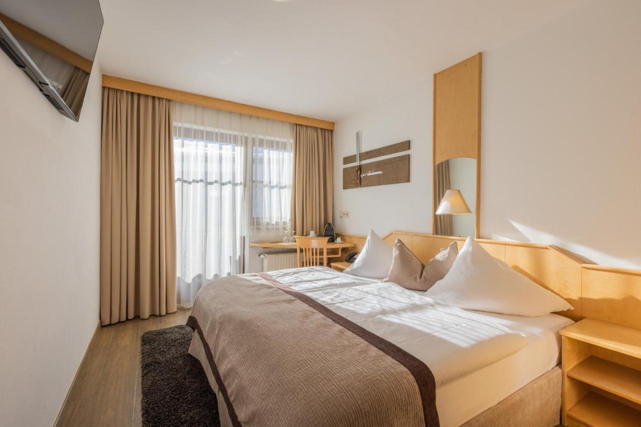 Hotel Central Seefeld in Tirol Exterior foto